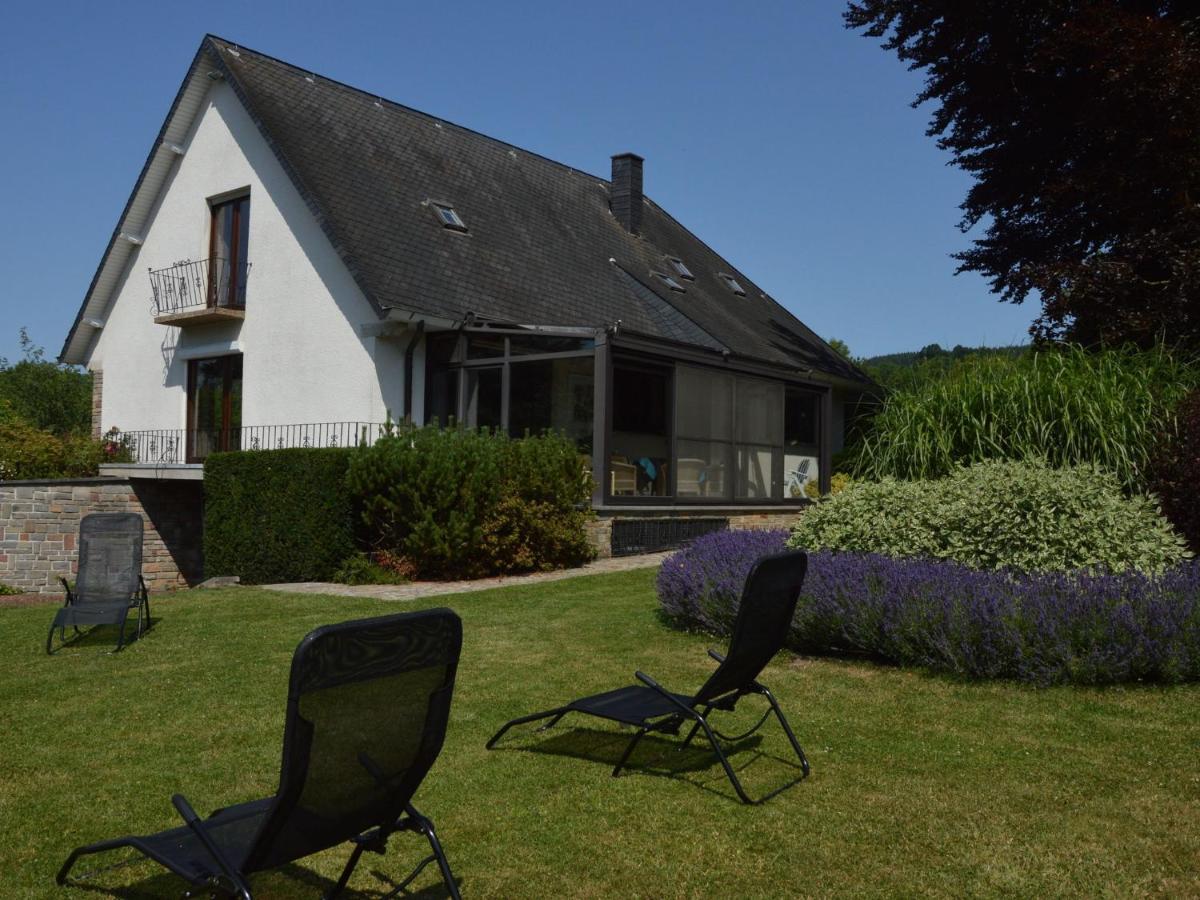 Elegant Villa In Stavelot With Fitness Playroom Eksteriør billede