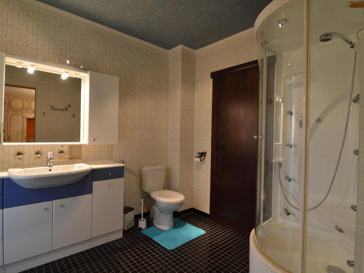 Elegant Villa In Stavelot With Fitness Playroom Eksteriør billede
