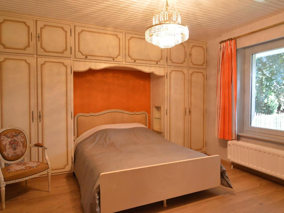 Elegant Villa In Stavelot With Fitness Playroom Eksteriør billede