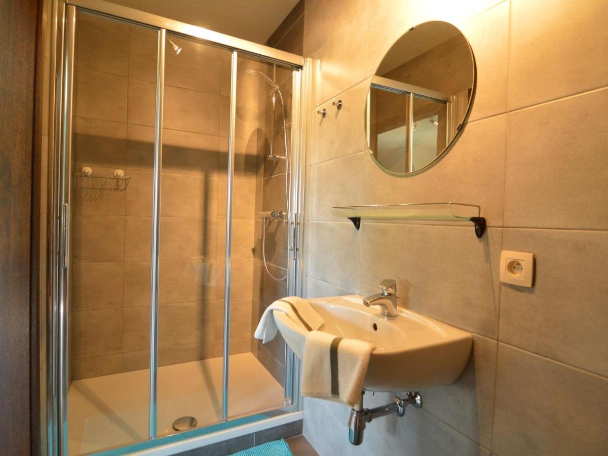 Elegant Villa In Stavelot With Fitness Playroom Eksteriør billede