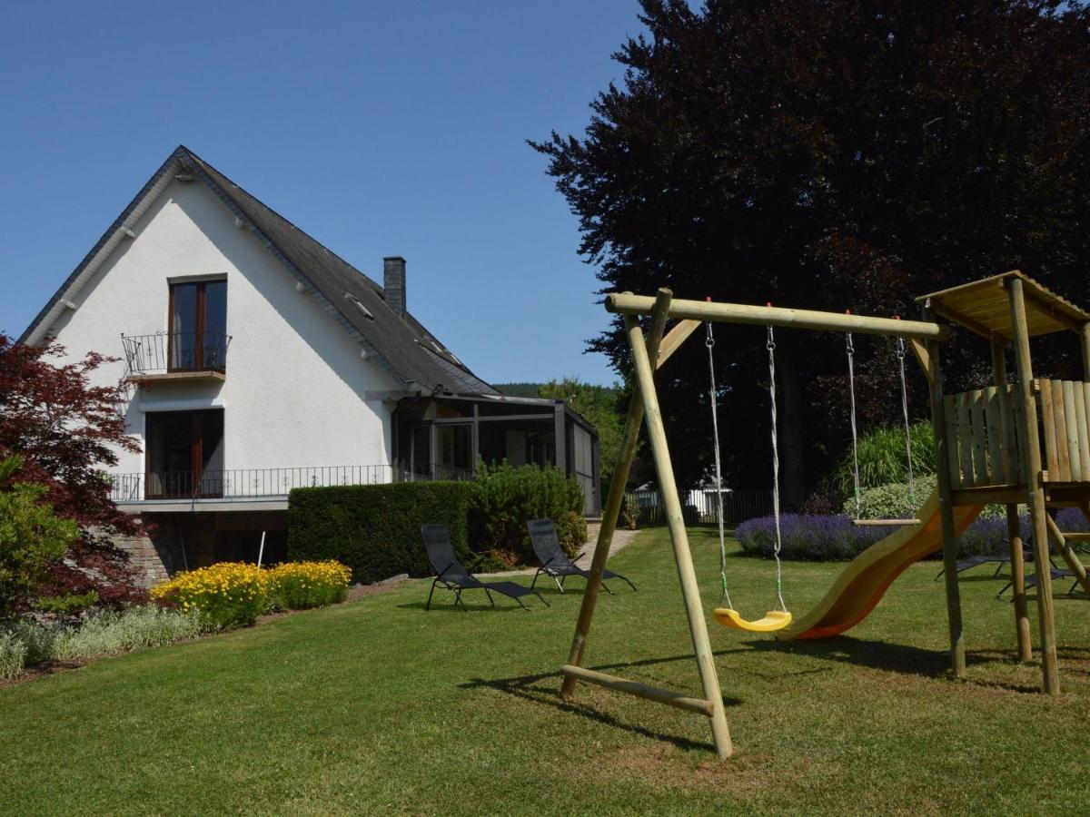 Elegant Villa In Stavelot With Fitness Playroom Eksteriør billede