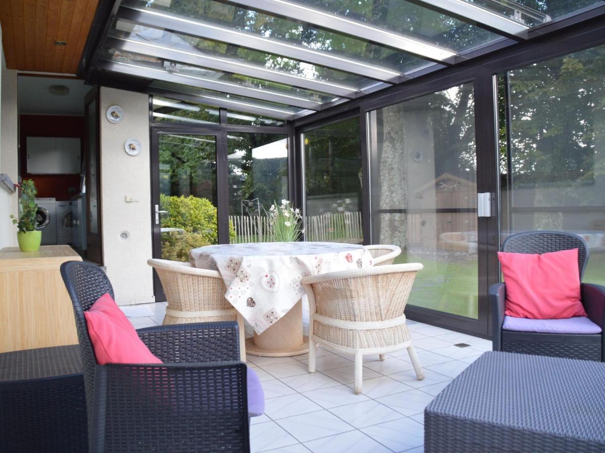 Elegant Villa In Stavelot With Fitness Playroom Eksteriør billede